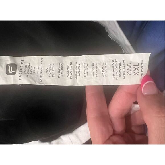 Fabletics back zip up romper tie waist. XXL - Picture 3 of 4